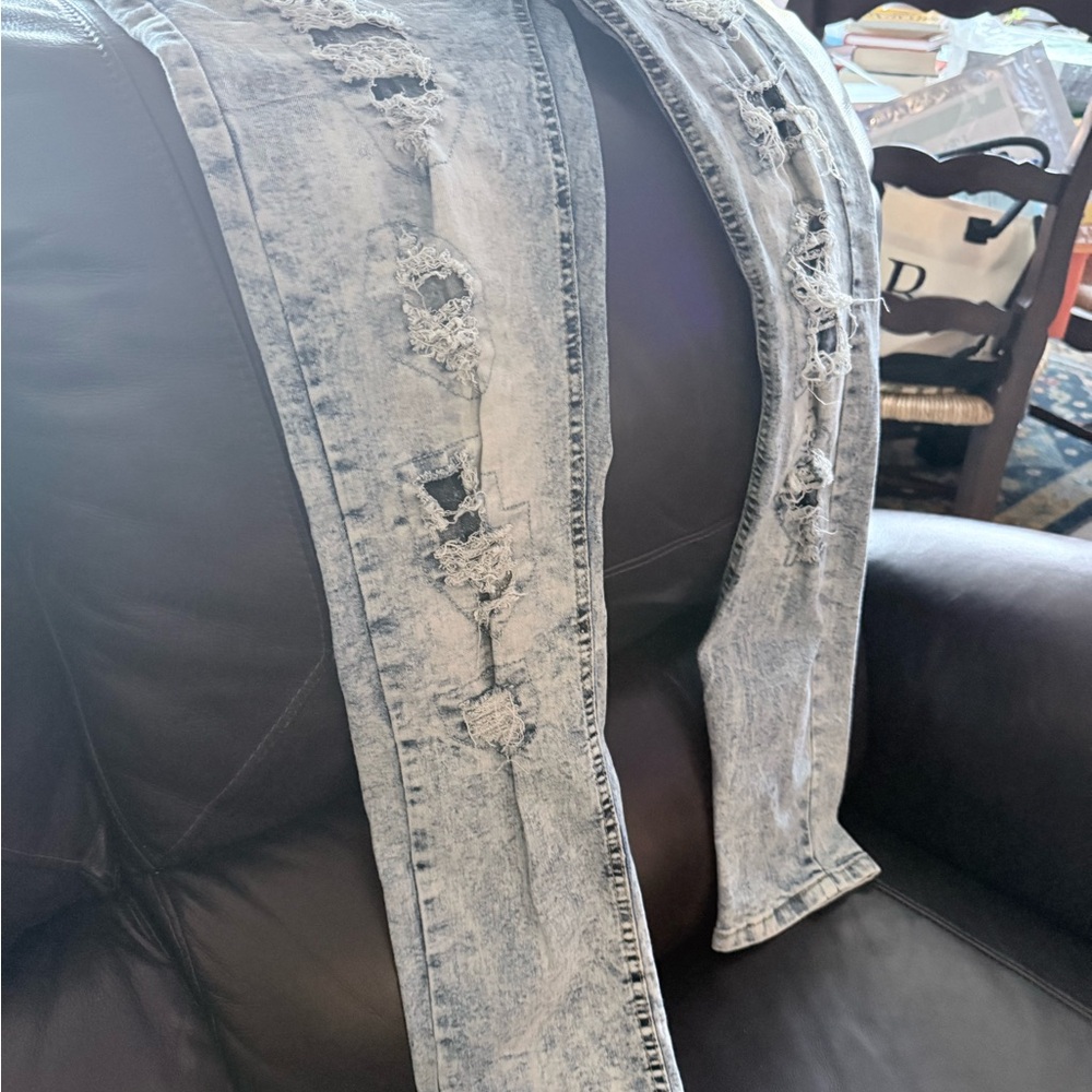 STEVE’S JEANS and ENCRYPTED RIPPED JEANS